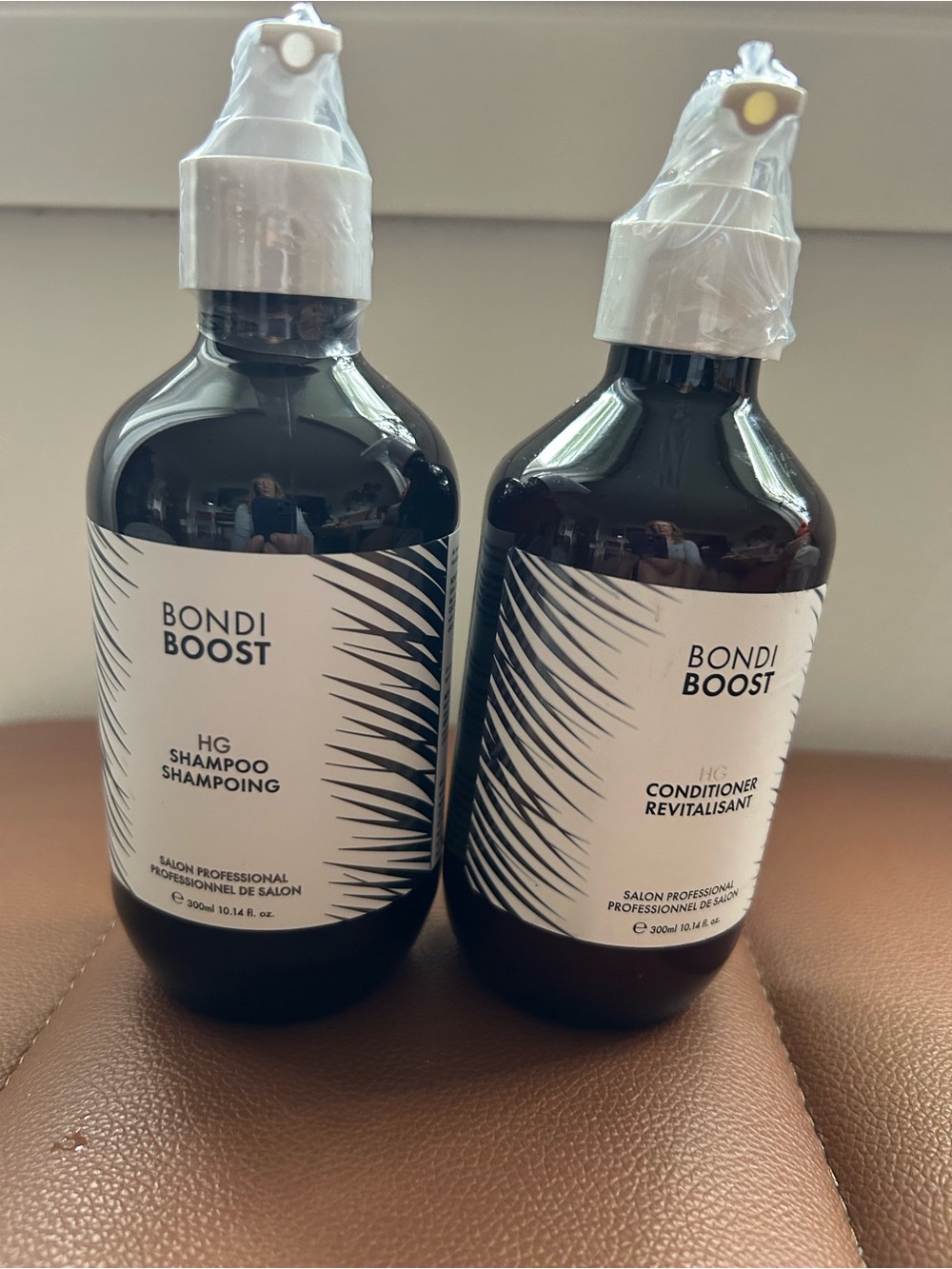 Brand New Sealed Professinal  Bondi Boost HG Shampoo & Conditioner 300 ml